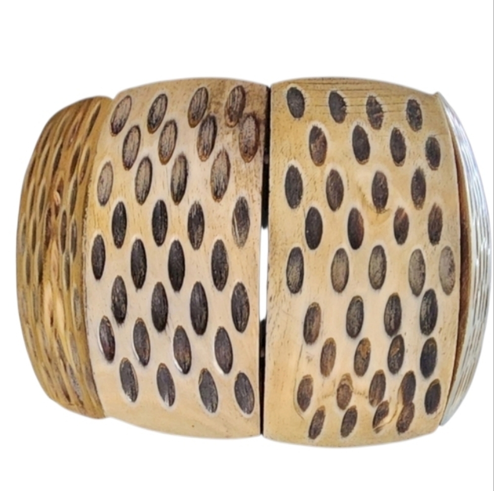 Genuine Horn Tonal Hue Cheetah Design Stretch Bracelet